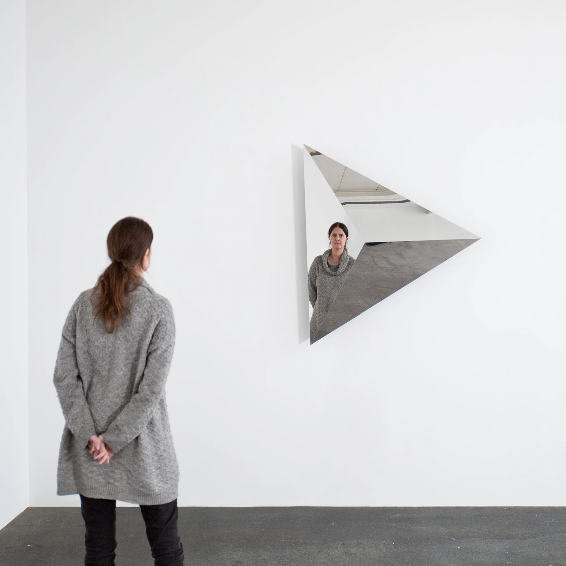 Rotating Triangular Pyramid I